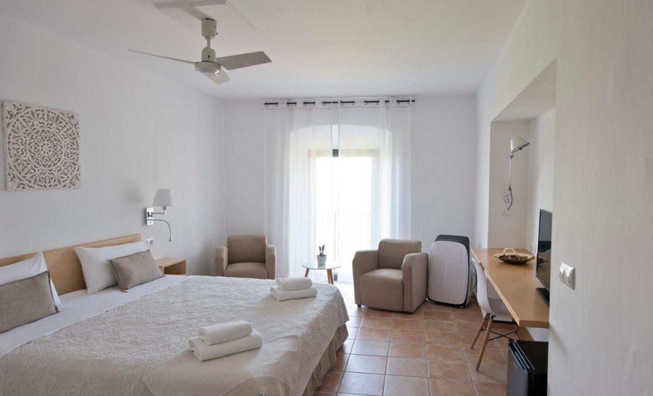 Hostal La Salut De Terrades エクステリア 写真