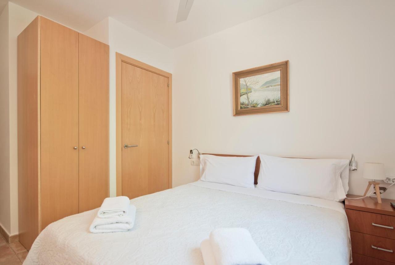 Hostal La Salut De Terrades エクステリア 写真