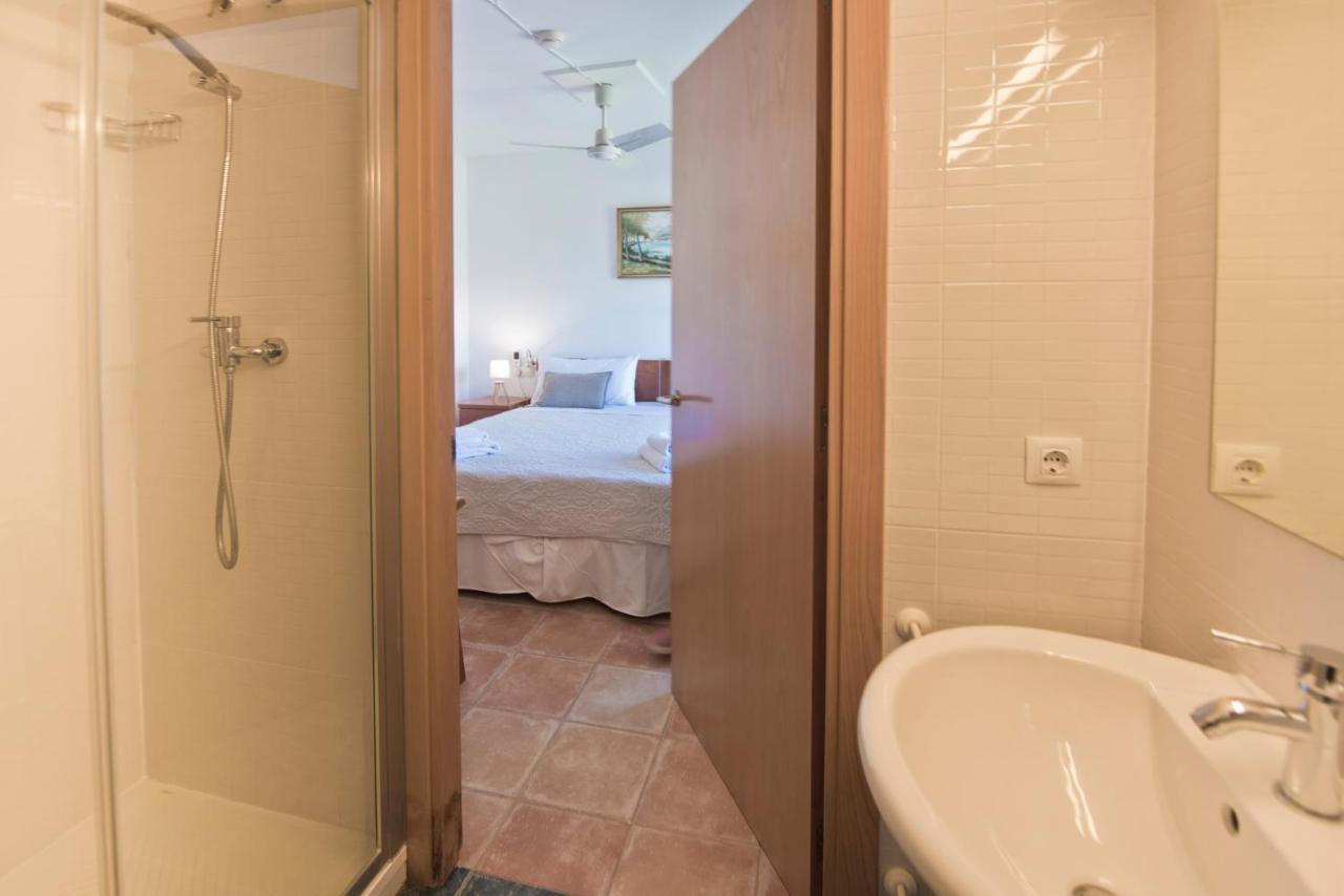 Hostal La Salut De Terrades エクステリア 写真