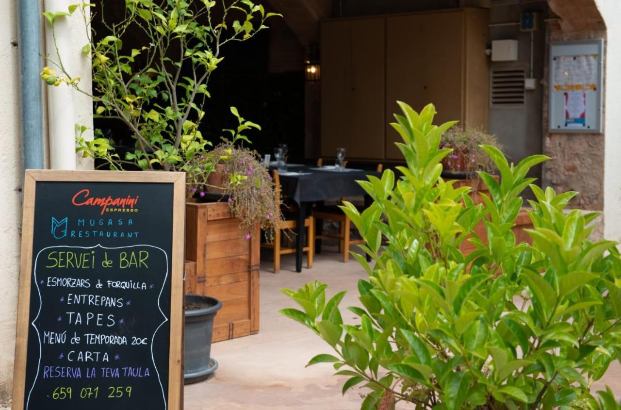 Hostal La Salut De Terrades エクステリア 写真