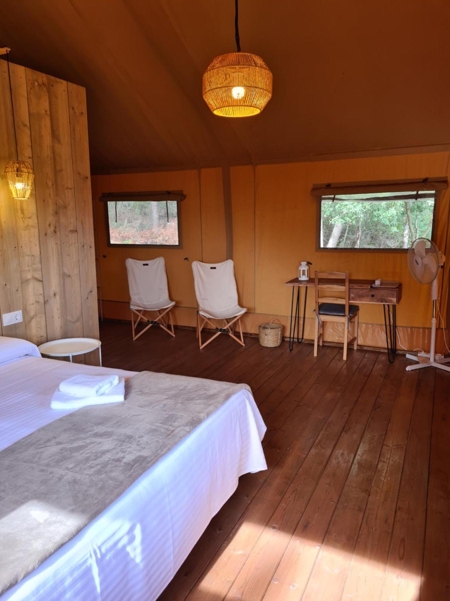 Hostal La Salut De Terrades エクステリア 写真