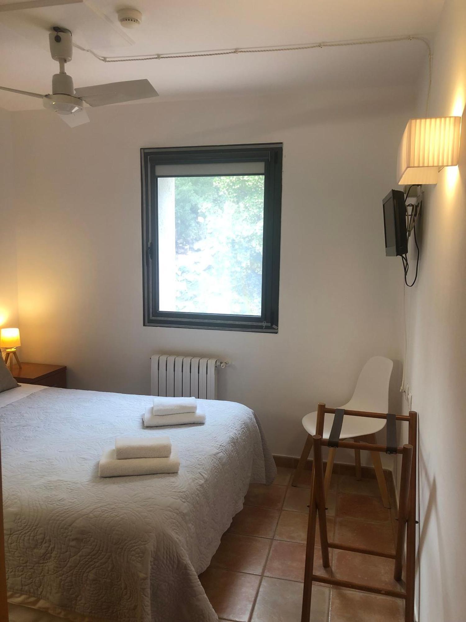 Hostal La Salut De Terrades エクステリア 写真